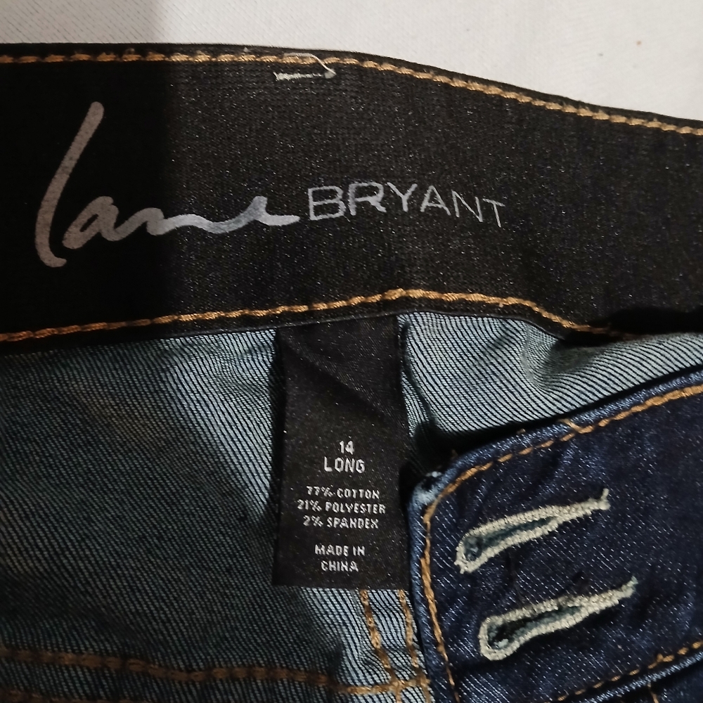 GUC Lane Bryant Distressed Dark Wash Women's Distressed Blue Jeans Size 14 Long - Picture 8 of 8